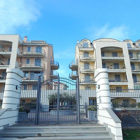 פינאלה ליגורה Residence La Perla מראה חיצוני תמונה